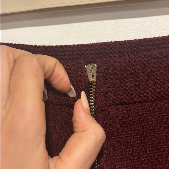 Zara Maroon A-Line Skirt - Picture 5 of 9
